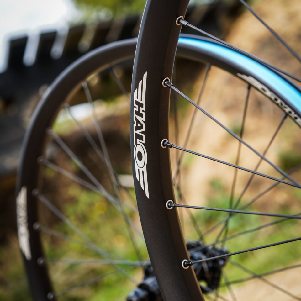 Skelta Dirt Jump 26″ Wheels - Black Hubs | Halo Wheels